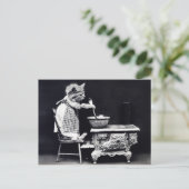 Briefkaart kat in het dress-koken (Staand voorkant)