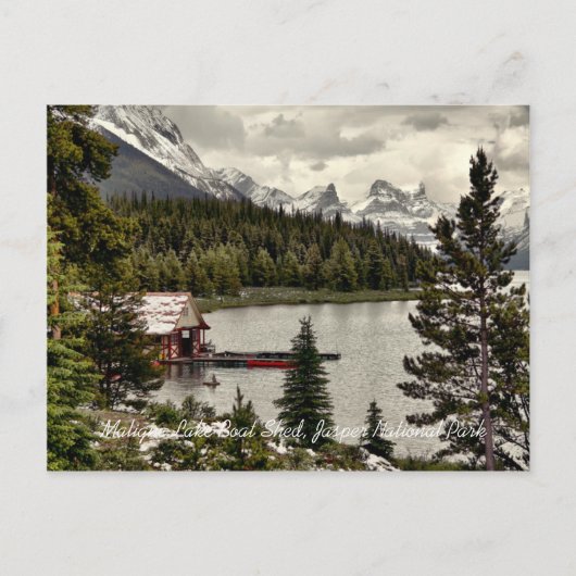 Briefkaart Maligne Lake Boat Shed Jasper Natn'l Pa (Voorkant)