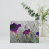 Briefkaart met paarse bloemen (Staand voorkant)