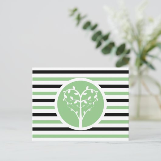 Briefkaart met striped Chic Heart Tree (Staand voorkant)