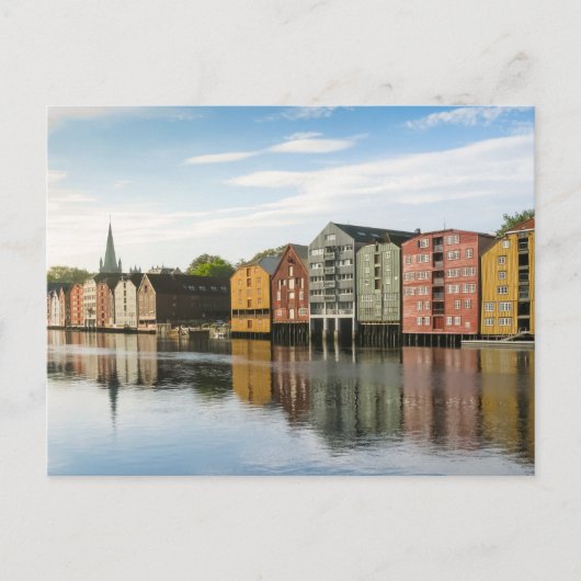 Briefkaart Noorwegen Trondheim Houses (Voorkant)