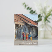 Briefkaart Singaraja Bali Indonesië Balinese vrouw (Staand voorkant)