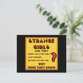briefkaart "Strange Girls" (Staand voorkant)