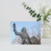 Briefkaart Thomas Paine Statue Holding RI's of Man (Staand voorkant)