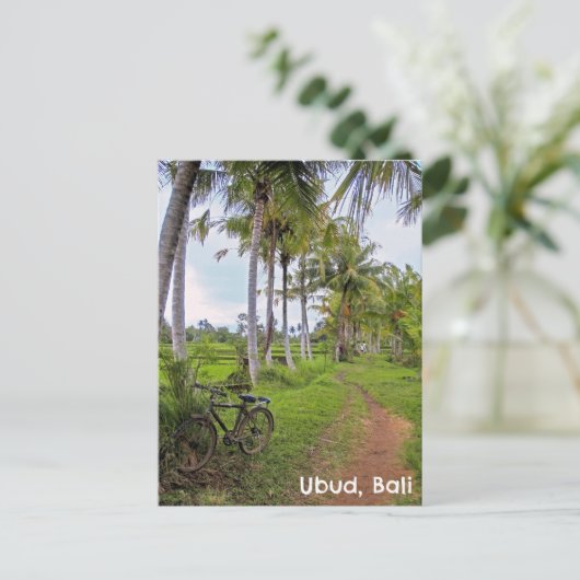 Briefkaart Ubud Bali Indonesië rijstvelden fiets (Staand voorkant)
