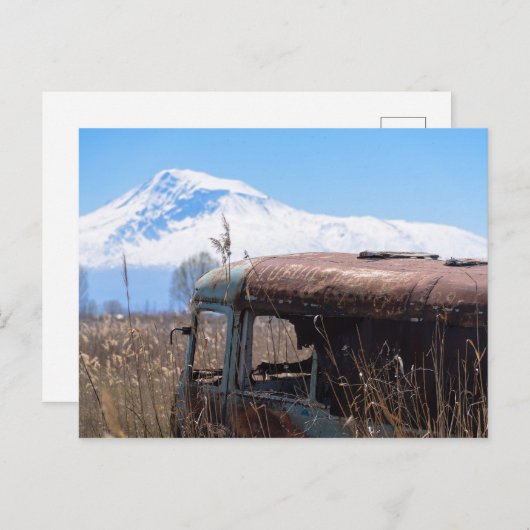 Briefkaart van Ararat-bergen en roestbussen (Voorkant / Achterkant)