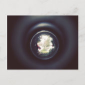 Briefkaart van de boom — door het gat van het deur (Voorkant)