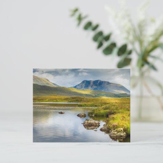 Briefkaart van het Schotse hooglandschap (Staand voorkant)