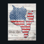 Briefkaart van het Sebago Lake Maine Map<br><div class="desc">Show je Sebago Lake,  Maine en USA trots!  Dit briefkaart toont een kaart van het Sebago Lake,  Maine,  gevuld met rode,  witte en blauwe Amerikaanse vlagbeelden.  Pas dit aan met jouw naam en/of adres.  Stuur een briefkaart uit je meerhuis of kamp en vertel iedereen over deze mooie plek!</div>