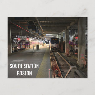 Briefkaart van het treinstation van Boston South
