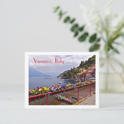 briefkaart/VARENNA, ITALIË/MET BLOEMEN BEDEKTE PRO Briefkaart (Staand voorkant)
