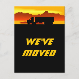 Briefkaart verhuiswagen bij zonsondergang verplaat