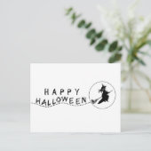 Briefkaart vliegende heks Halloween (Staand voorkant)