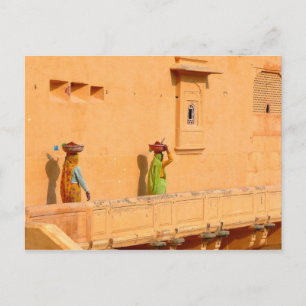 Briefkaart Women in Sari Clothing, India