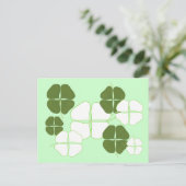 Briefkaarten met groene en witte shamrocks (Staand voorkant)