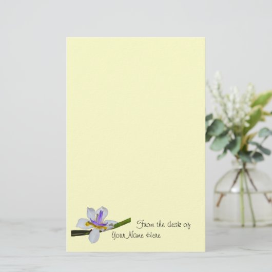 Briefpapier - Iris - Forthnight Lilly (Staand voorkant)