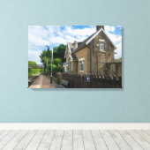 Brierfield Railway Station, Lancashire Canvas Afdruk (Insitu (Houten vloer))