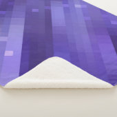 Bright abstract mosaic violet background with glos sherpa deken (3/4)
