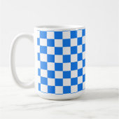 Bright Blue and White Checkers Koffiemok (Links)