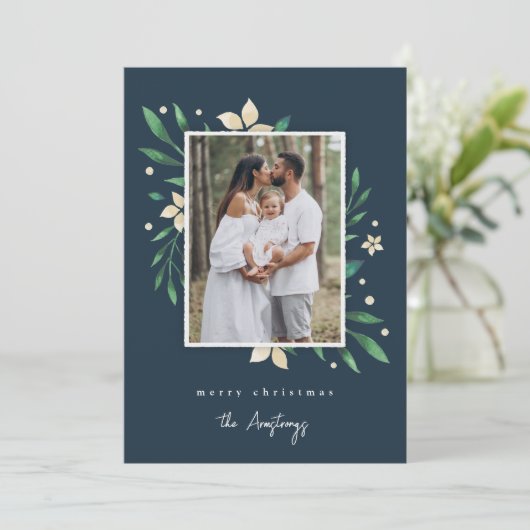 Bright Boughs | Botanische Kerstfoto Feestdagenkaart (Staand voorkant)