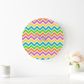 Bright Colorful Rainbow Chevron Pattern Grote Klok (Huis)