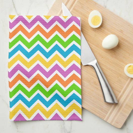 Bright Colorful Rainbow Chevron Pattern Theedoek (Quarter Fold)