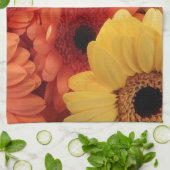 Bright Gerbera Flowers, Oranje geel, Flora Theedoek (Gevouwen)