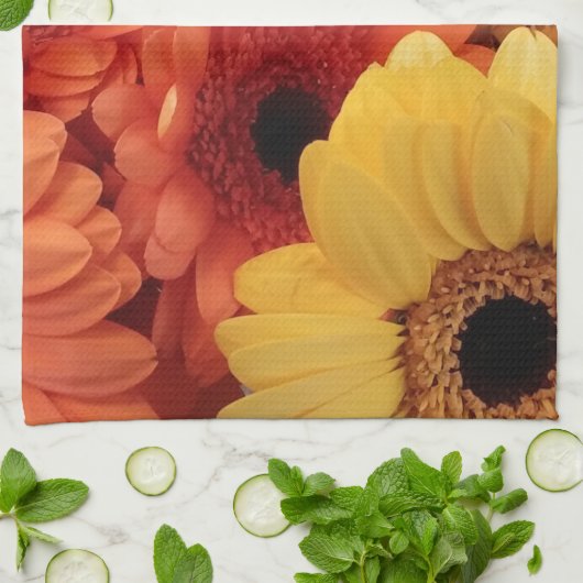 Bright Gerbera Flowers, Oranje geel, Flora Theedoek (Gevouwen)