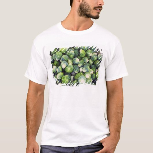 Bright Green Fresh Brussels Sprouts T-shirt (Voorkant)