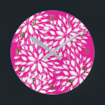 Bright Hot Pink Modern Floral Personalized Ronde Klok<br><div class="desc">Pas aan met om het even welke tekst.</div>