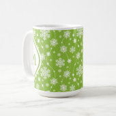 Bright Lime Green Winter White Snowflake Monogram Koffiemok (Voorkant links)