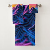 Bright Neon Mountains Dusk tot Dawn Bad Handdoek (Insitu)