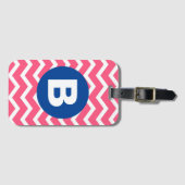 Bright Pink and White Chevron Pattern Monogram Bagagelabel (Voorkant (horizontaal))
