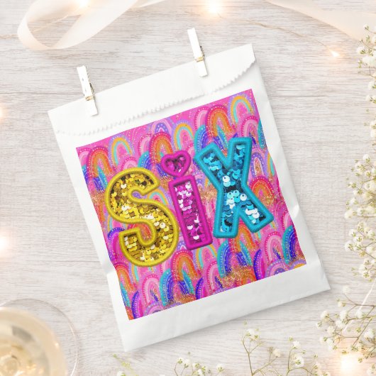 Bright Rainbow 6th Birthday Bedankzakje (Geknipt)