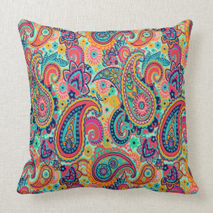 Bright Rainbow Paisley Kussen
