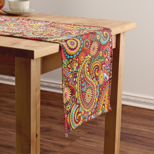 Bright Red Floral paisley bohemian patroon Korte Tafelloper (Voorbeeld)
