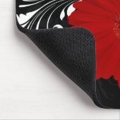 Bright Red Gerbera Daisy op zwart Muismat (Hoek)