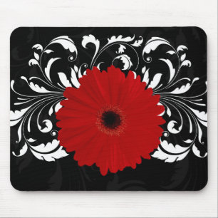 Bright Red Gerbera Daisy op zwart Muismat