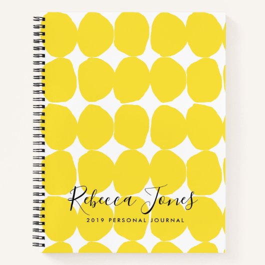 BRIGHT RETRO LARGE HAND GETROKKEN GEEL POLKA DOTS NOTITIEBOEK (Voorkant)