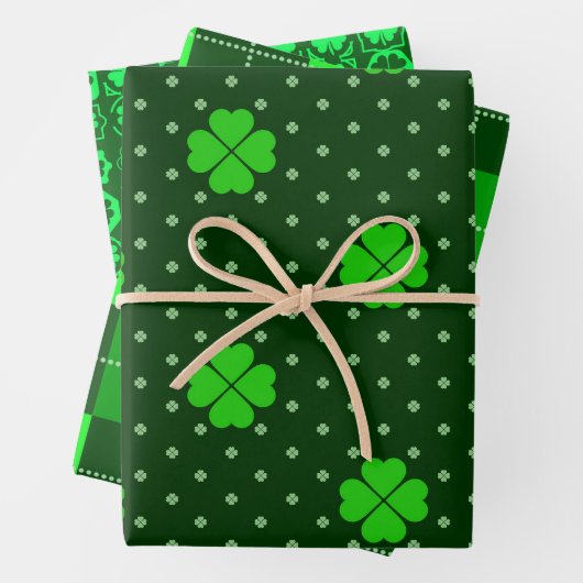 BRIGHT SHADES OF GREEN IRISH SHAMROCKS INPAKPAPIER VEL (In situ)