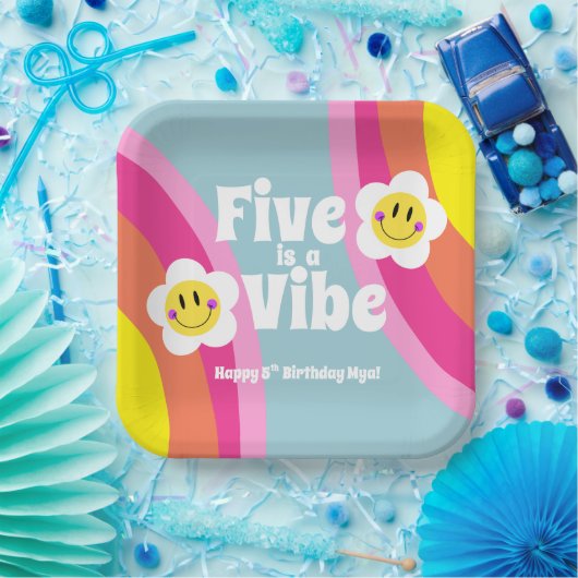 Bright Smiley Five is een Vibe Party Bord (Feest)