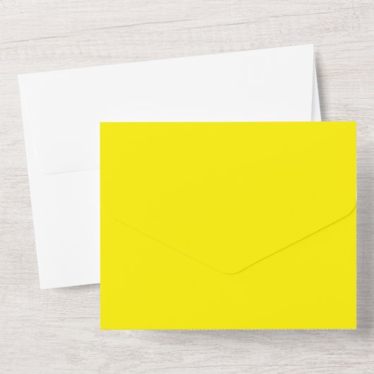 Bright Yellow Background – Minimal Wedding Art All In One Uitnodiging (Achterkant)