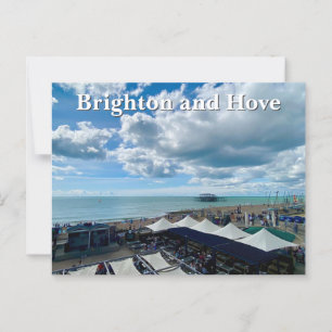 Brighton en Hove Beach op een zomerdag Briefkaart