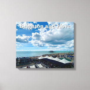 Brighton en Hove Beach op een zomerdag Canvas Afdruk