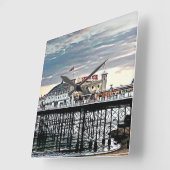 Brighton Pier & Cloudy Sky Digital Painting Vierkante Klok (Hoek)