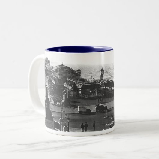 Brighton Souvenir Mok (Voorkant links)