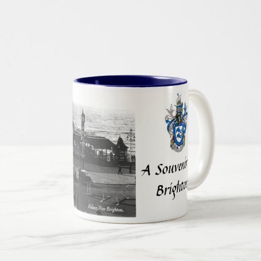 Brighton Souvenir Mok (Voorkant rechts)