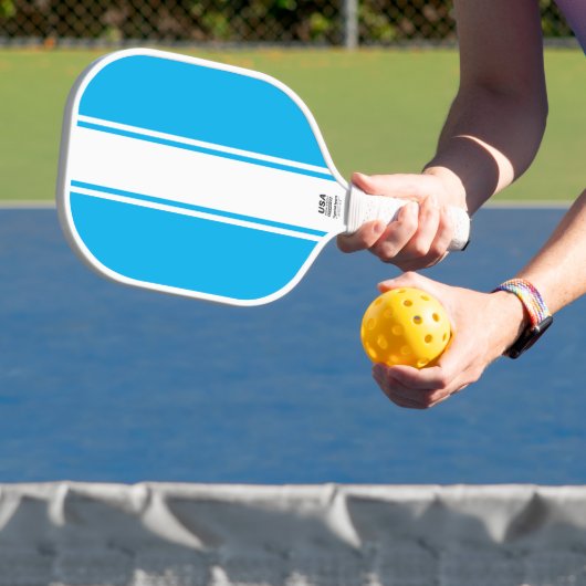 BrightStor Blue Slim White - verticale racestrepen Pickleball Paddle (Insitu)