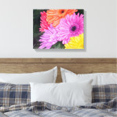 BRILLIANT GERBER FLOWERS GEPRODUCEERDE CANVAS PAIN AFDRUK (Insitu (Slaapkamer))
