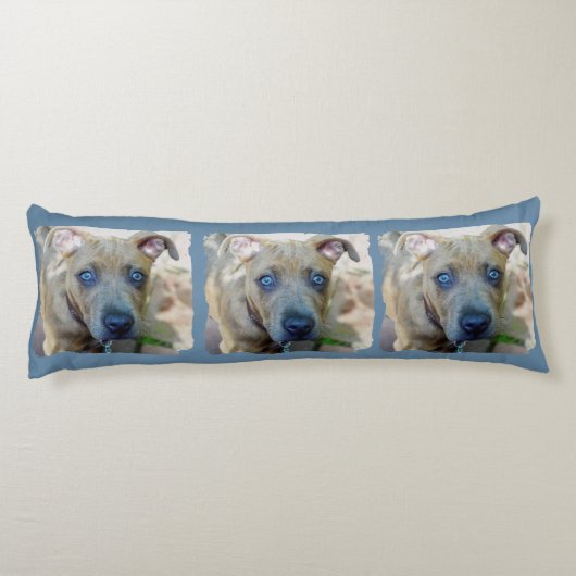 Brindle Pit Bull Puppy van Shirley Taylor Lichaamskussen (Achterkant)